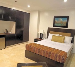 Двухместный семейный номер Standard с видом на город в Paragon Tower Hotel