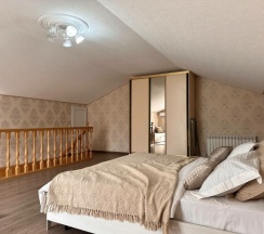 Двухэтажные апартаменты в центре в Как Дома 05