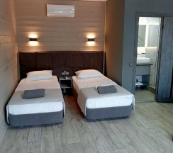 Номер с видом на бассейн в Vip бунгало