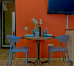 № 9 Famile (Семейная для большой семьи или 2 пары друзей) в Home