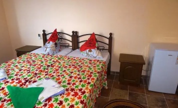 Двухместный номер Comfort с балконом и с видом на горы (двуспальная кровать) в Якорь