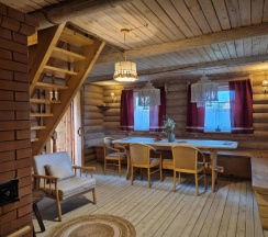 Дом с 2 комнатами с видом на озеро в Глэмпинг на озере Сиг