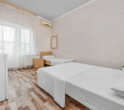Трёхместный номер с террасой Comfort с красивым видом из окна в Green rent