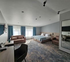 Делюкс в Петровский