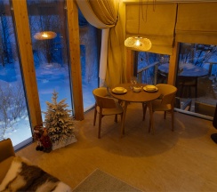 Лодж 4 с бесплатной сауной + Безлимитное посещение ЕлятыПарка в ЕлятыЛодж