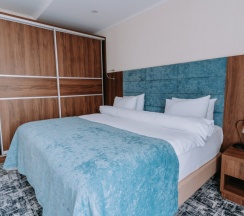 Апартаменты с террасой с видом на море в Grand hotel Anapa