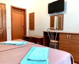 Двухместный номер Standard с балконом двуспальная кровать в Москвичка