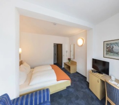 Двухместный номер Standard двуспальная кровать в Hansa Hotel