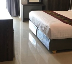 Двухместный номер Standard с балконом и с видом на море двуспальная кровать в Sunlight Hotel