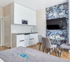 Студия с кухней в Владиаль