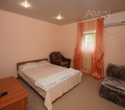 Трёхместный номер Standard в Кедр