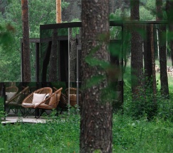 Зеркальный дом в Pinewood resort&SPA