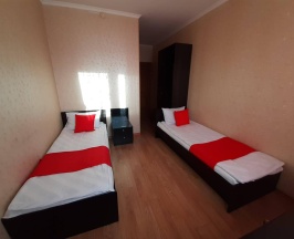 Номер эконом с 2 односпальными кроватями (с завтраком) в Maxrooms Волга Hollywood