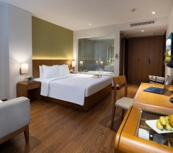 Двухместный номер Club с видом на город двуспальная кровать в Отель Harmony Saigon Hotel & Spa