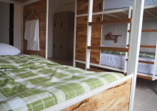 Кровать в общем номере (женский номер) в Green Sleep Hostel