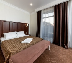 Двухкомнатный с балконом в Adriatic