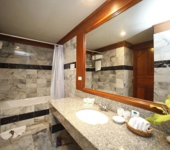 Номер Standard с балконом в Курортный отель The Fair House Beach Resort & Hotel