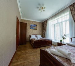 8 Трехместный номер в Европейском стиле с видом на горы в Mountain Saniba eco hotel