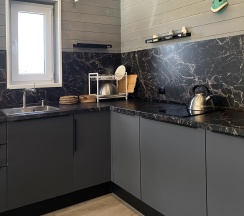 Коттедж улучшенный с 2 двуспальными кроватями в Любовь и Горы