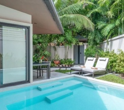 Двухместная вилла с бассейном Grand двуспальная кровать в Dewa Phuket Resort & Villas