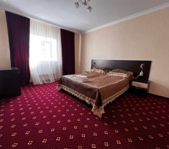 Семейный люкс с балконом и с видом на горы в Premier Azau