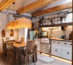 Авторское шале - Солома в МираМирам