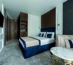 Двухкомнатный Де Дюкс с балконом в Дольче вита клаб