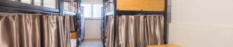 Кровать в общем номере в Lemon Hostel