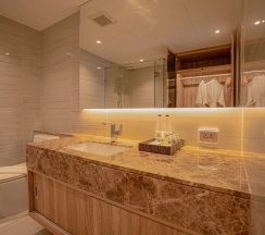 Люкс с 2 комнатами в The Marin Phuket