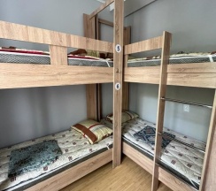 Кровать в общем номере в Hostel 64