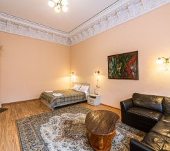 Улучшенный семейный номер Комфорт с двуспальной кроватью в Inn 6 line
