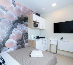 1-комнатные апартаменты эконом с 1 двуспальной кроватью (без окна) в Prim Rooms Apt Apartments (Прим Румс Апт Апартментс)