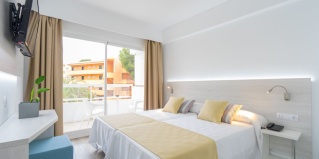 Магалуф: Отель Hotel BelleVue Vistanova