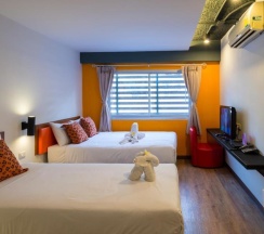 Трёхместная студия односпальная кровать в My Way Hua Hin Music Hotel