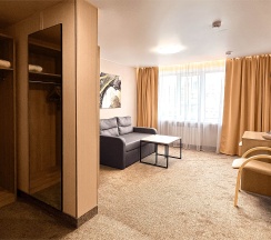 Делюкс в Амакс