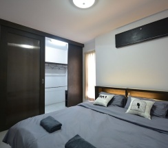 Люкс с балконом в LOFT Salaya