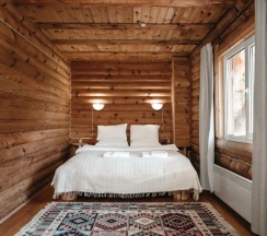 Deluxe*** Room cемейный большой с видом на горы и телевизором (к3R1)  в Шале Леший