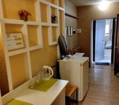 Мини-комната "Семейная" с двумя 2-х ярусными кроватями в Rest Home