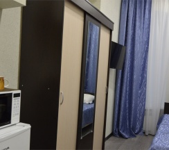 Комната для одного внешней ванной комнатой в Календарь