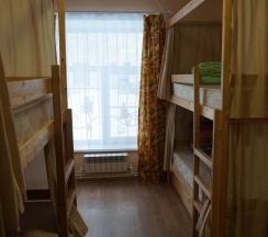 Место в 4-х местном номере с 2-я двух-ярусными кроватями в М-хостел