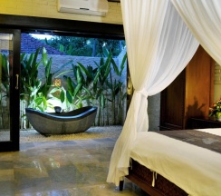 Четырёхместное бунгало в Hidden Paradise Cottages