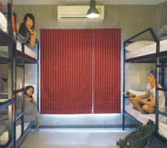Кровать в общем номере в A7 Hidden Hostel