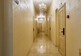 Апарт-отели Versale hotel (Версаль) в Саратовской области