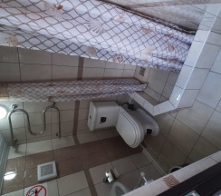07. Трехместная комната (стандарт). 2 отдельные кровати + кресло в Левладиа.ру