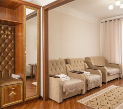 Двухкомнатный номер с одной большой  кроватью в Великий Каспий