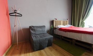 Трёхместный люкс в HostelCity 57