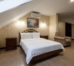 Люкс с видом на море в Golden House
