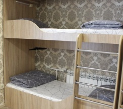 Кровать в общем номере (мужской номер) в Game