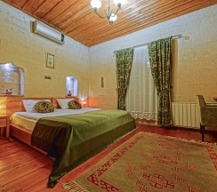 Двухместный люкс Улучшенный с террасой и джакузи двуспальная кровать в La Casa Cave