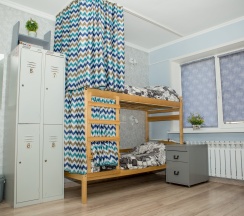 Койко-место в мужском номере на 6 человек в Koenig hostel